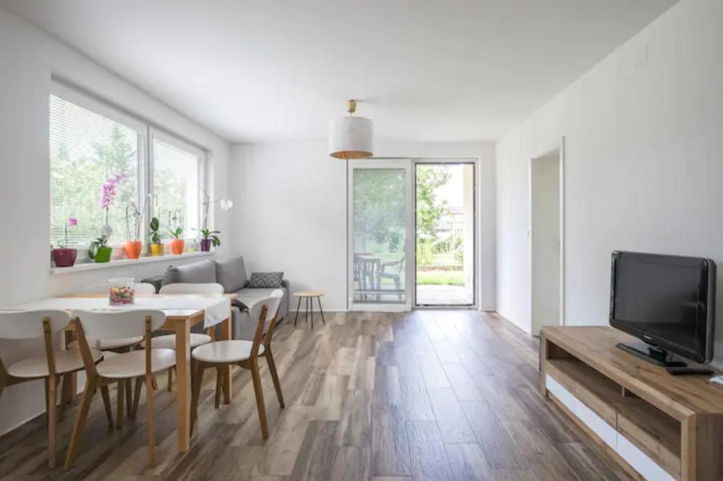 Central Garden House Постойна Екстер'єр фото
